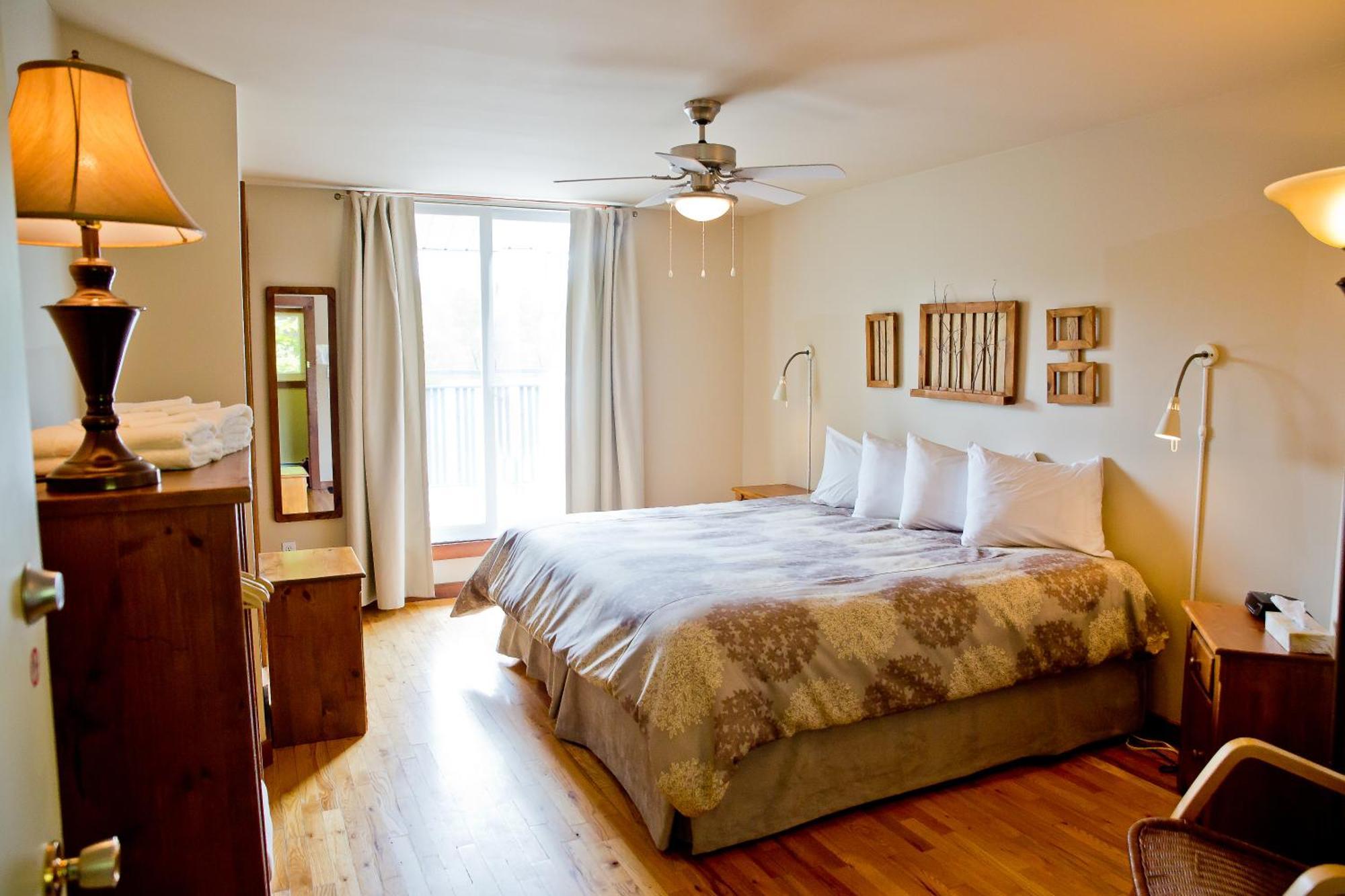 La Petite Auberge De Jouvence Magog Room photo